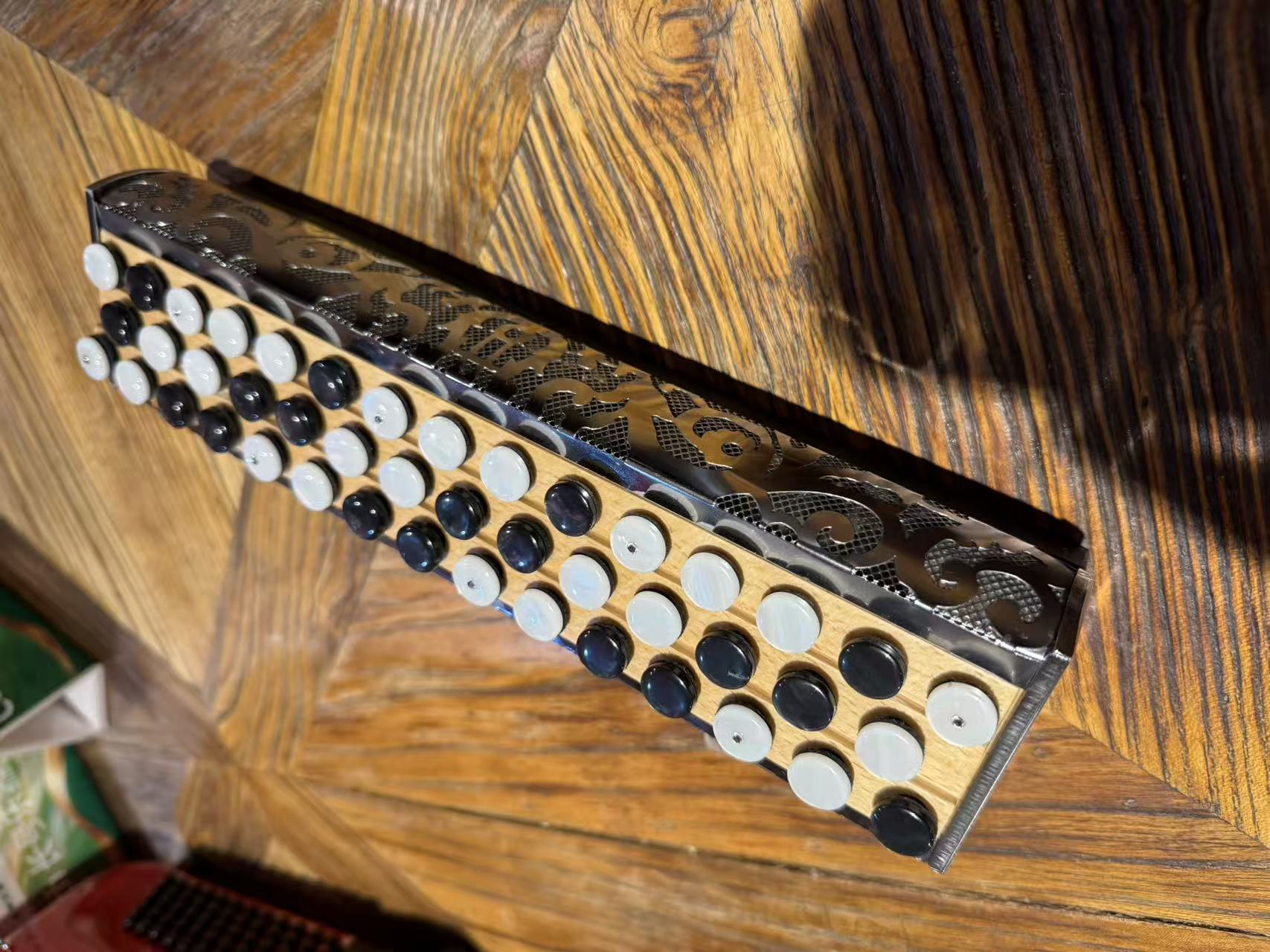 712Art Chromatic Button Accordina - B-System Bayan Layout